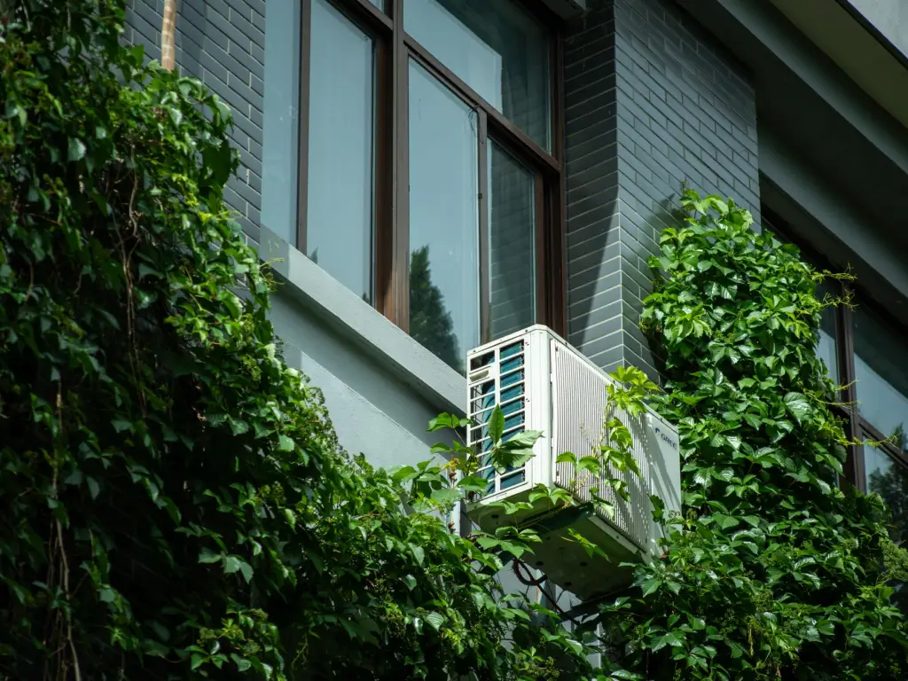 2025年中医药健康产品研发技术趋势与产业化应用解析